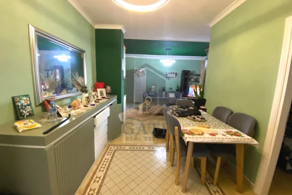 Shtepi ne shitje Apartament ne Durres, 3+1, Mobilimi E mobiluar, Pagesa 155,000  Euro.