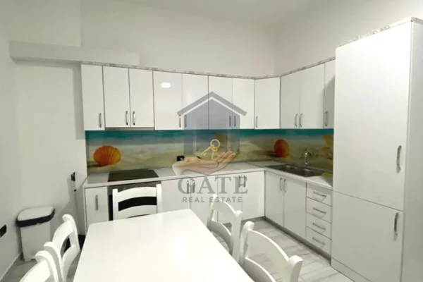 Shtepi ne shitje Apartament ne Durres, 2+1, Mobilimi E mobiluar, Pagesa 105,000  Euro.