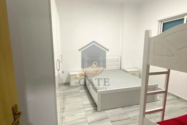 Shtepi ne shitje Apartament ne Durres, 2+1, Mobilimi E mobiluar, Pagesa 105,000  Euro.