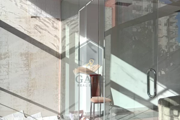 Ambient biznesi me qera 1+1 ne Durres - 300 Euro