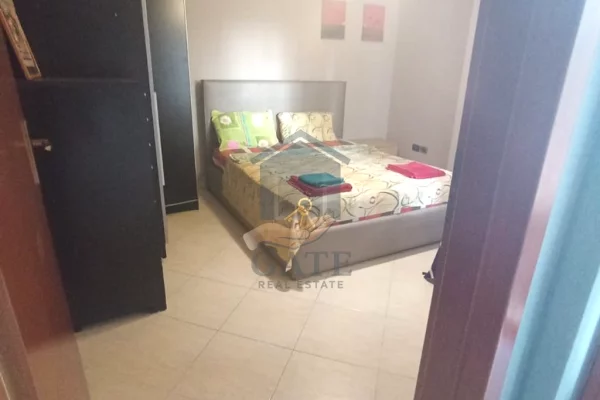 Shtepi ne shitje Apartament ne Durres, 2+1, Mobilimi E mobiluar, Pagesa 130,000  Euro.