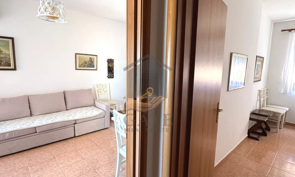 Shtepi ne shitje Apartament ne Durres, 1+1, Mobilimi E mobiluar, Pagesa 105,000  Euro.