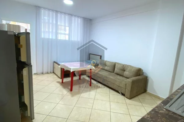 Shtepi me qera Apartament ne Durres, 1+1, Mobilimi E mobiluar, Pagesa 200  Euro.