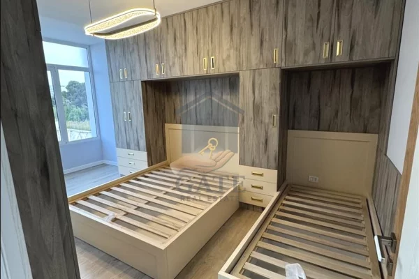 Shitet, Apartament 1+1 në Golem, tek Pishat e Buta