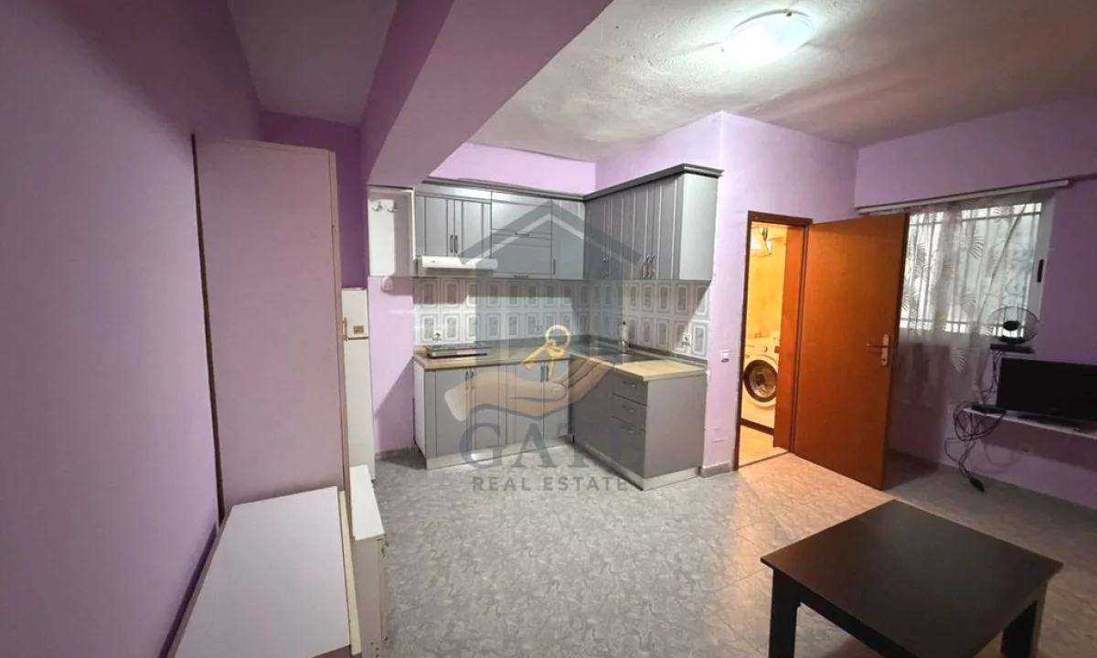 Shtepi me qera Apartament ne Durres, 1+1, Mobilimi E mobiluar, Pagesa 250  Euro.