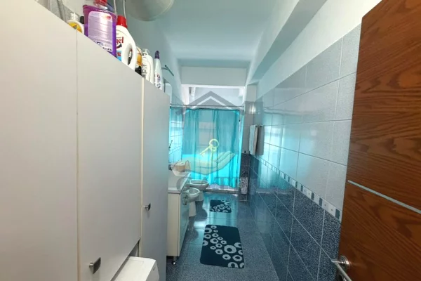 Appartamento in vendita a Durazzo 1+1, Arredato