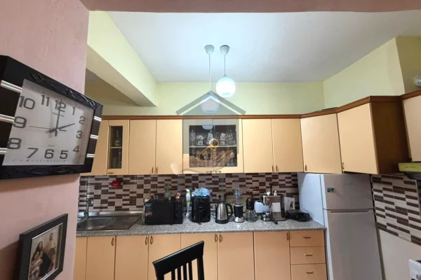 Appartamento in vendita a Durazzo 1+1, Arredato