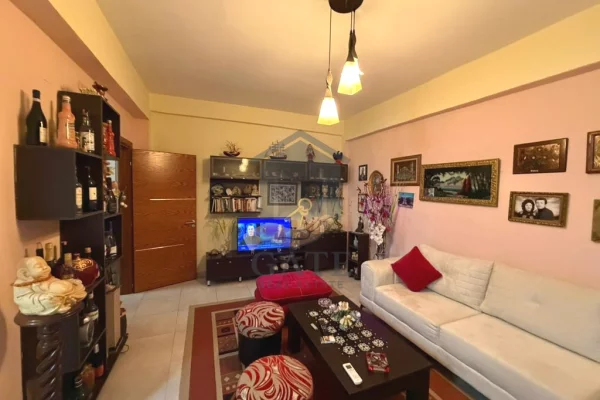 Appartamento in vendita a Durazzo 1+1, Arredato