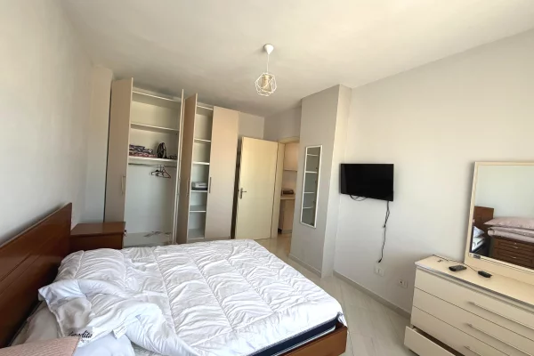 Shtepi me qera Apartament ne Durres, 1+1, Mobilimi E mobiluar, Pagesa 30,000  Leke.