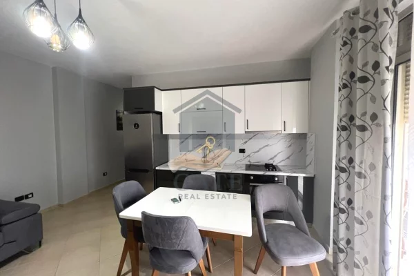 Shtepi me qera Apartament ne Durres, 1+1, Mobilimi E mobiluar, Pagesa 350  Euro.