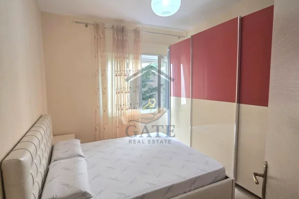 Shtepi me qera Apartament ne Durres, 1+1, Mobilimi E mobiluar, Pagesa 300  Euro.