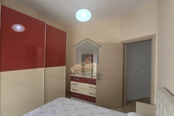 Shtepi me qera Apartament ne Durres, 1+1, Mobilimi E mobiluar, Pagesa 300  Euro.