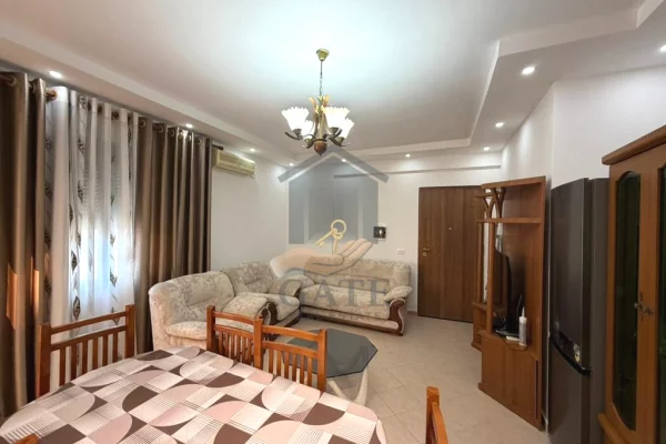 Jepet me qira Apartament 2+1,Plazh Iliria