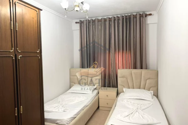 Shtepi me qera Apartament ne Durres, 2+1, Mobilimi E mobiluar, Pagesa 420  Euro.