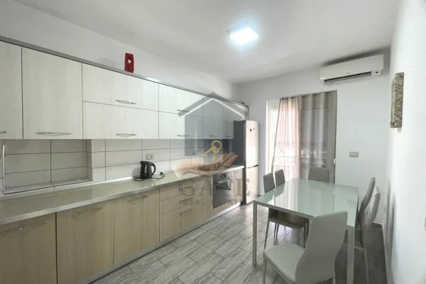 Shtepi ne shitje 1+1 ne Durres - 180,000 Euro