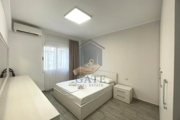 Shtepi ne shitje Apartament ne Durres, 1+1, Mobilimi E mobiluar, Pagesa 180,000  Euro.
