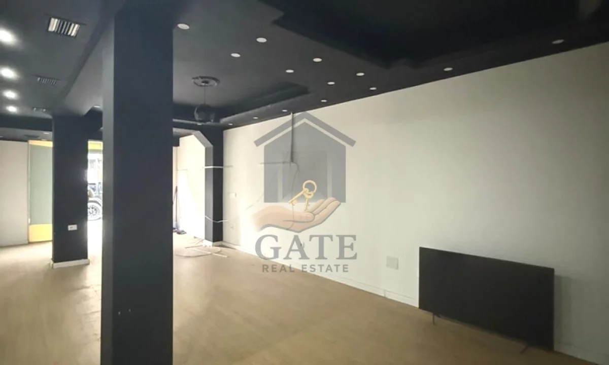 Shitet ambient biznesi, Zjarrfiksja, Durres