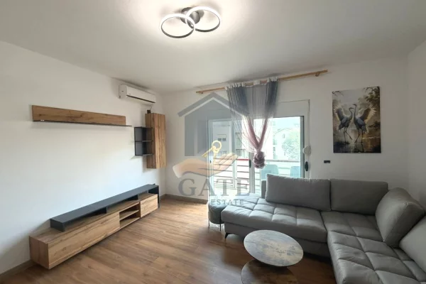 Shtepi ne shitje Apartament ne Durres, 1+1, Mobilimi E mobiluar, Pagesa 99,000  Euro.
