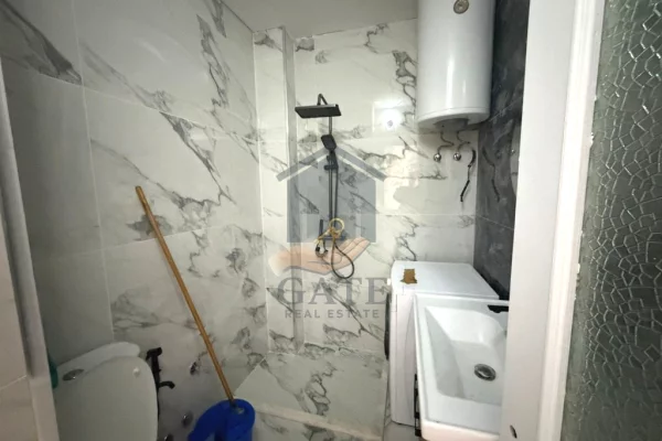 Shtepi ne shitje Apartament ne Durres, 1+1, Mobilimi E mobiluar, Pagesa 99,000  Euro.