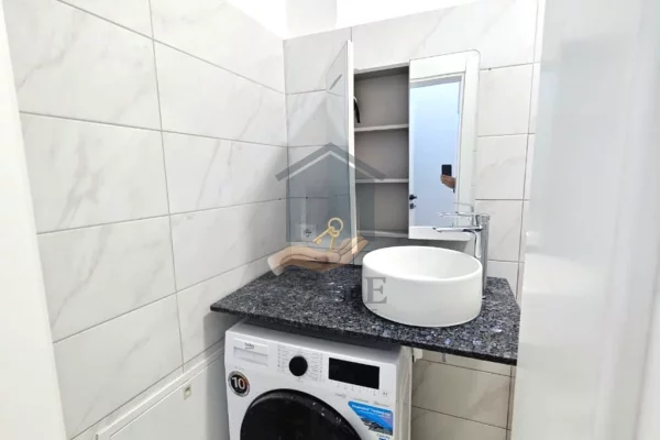 Shtepi ne shitje Apartament ne Durres, 1+1, Mobilimi E mobiluar, Pagesa 88,000  Euro.