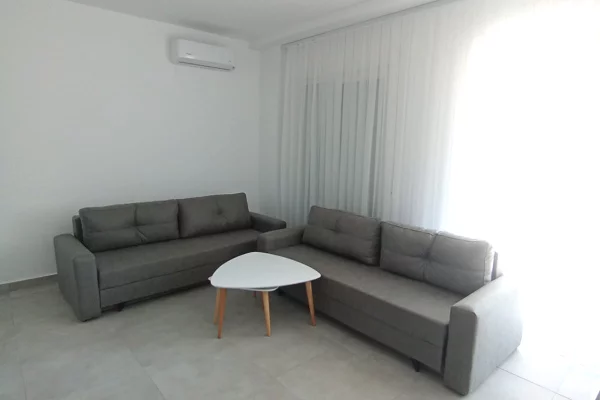 Shtepi me qera 1+1 ne Durres - 350 Euro