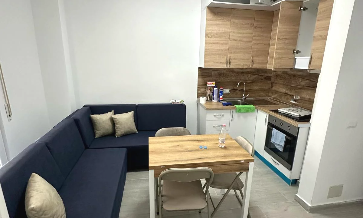Shtepi me qera Apartament ne Durres, 1+1, Mobilimi E mobiluar, Pagesa 350  Euro.