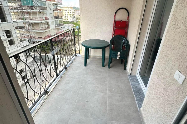 Shtepi me qera Apartament ne Durres, 1+1, Mobilimi E mobiluar, Pagesa 350  Euro.