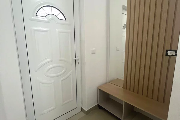 Shtepi me qera Apartament ne Durres, 1+1, Mobilimi E mobiluar, Pagesa 350  Euro.