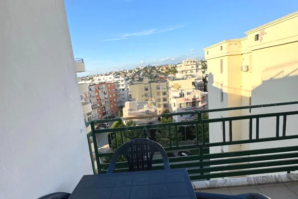 Shtepi ne shitje Apartament ne Durres, 2+1, Mobilimi E mobiluar, Pagesa 117,000  Euro.