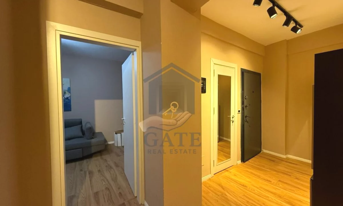 Shtepi ne shitje Apartament ne Durres, 2+1, Mobilimi E mobiluar, Pagesa 130,000  Euro.