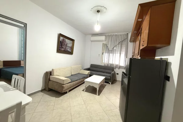 Shtepi me qera Apartament ne Durres, 2+1, Mobilimi E mobiluar, Pagesa 300  Euro.