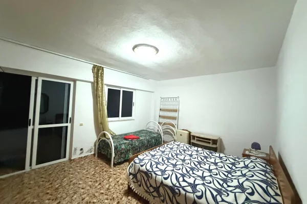 Shtepi me qera Apartament ne Durres, 1+1, Mobilimi E mobiluar, Pagesa 30,000  Leke.