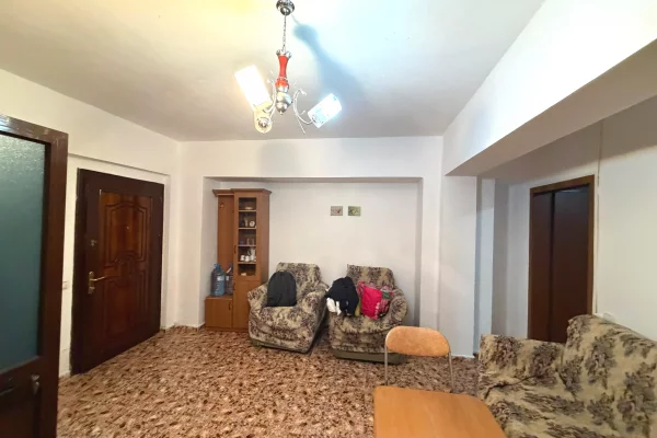 Shtepi me qera Apartament ne Durres, 1+1, Mobilimi E mobiluar, Pagesa 30,000  Leke.