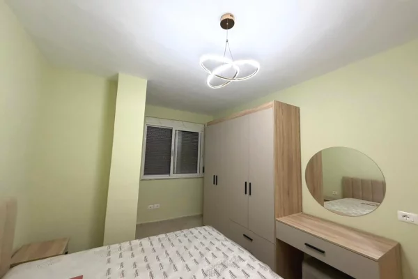 Shtepi ne shitje Apartament ne Durres, 1+1, Mobilimi E mobiluar, Pagesa 70,000  Euro.