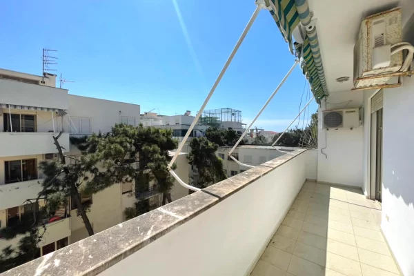 Shtepi ne shitje Apartament ne Durres, 1+1, Mobilimi Pjeserisht e mobiluar, Pagesa 74,000  Euro.