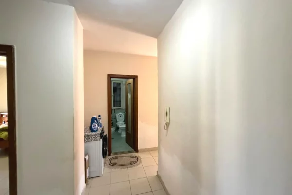 Shtepi ne shitje Apartament ne Durres, 2+1, Mobilimi E mobiluar, Pagesa 126,000  Euro.