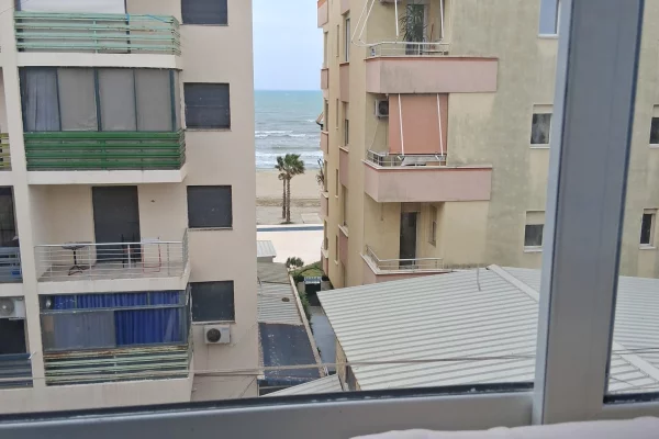 Shtepi me qera 1+1 ne Durres - 350 Euro