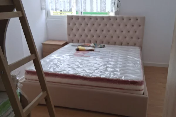 Shtepi me qera Apartament ne Durres, 1+1, Mobilimi E mobiluar, Pagesa 350  Euro.