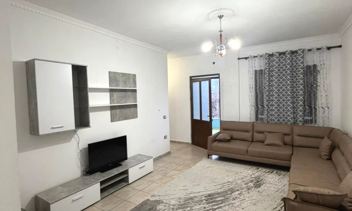 Shtepi me qera Apartament ne Durres, 2+1, Mobilimi E mobiluar, Pagesa 35,000  Leke.