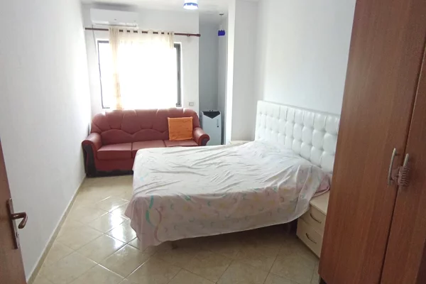 Shtepi ne shitje Apartament ne Durres, 1+1, Mobilimi E mobiluar, Pagesa 55,000  Euro.