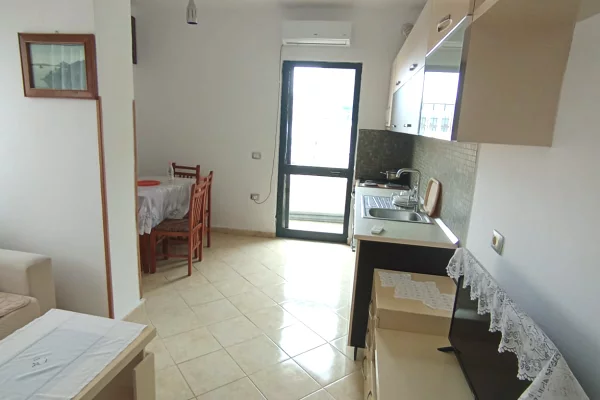 Shtepi ne shitje Apartament ne Durres, 1+1, Mobilimi E mobiluar, Pagesa 55,000  Euro.