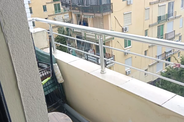 Shtepi ne shitje Apartament ne Durres, 1+1, Mobilimi E mobiluar, Pagesa 55,000  Euro.