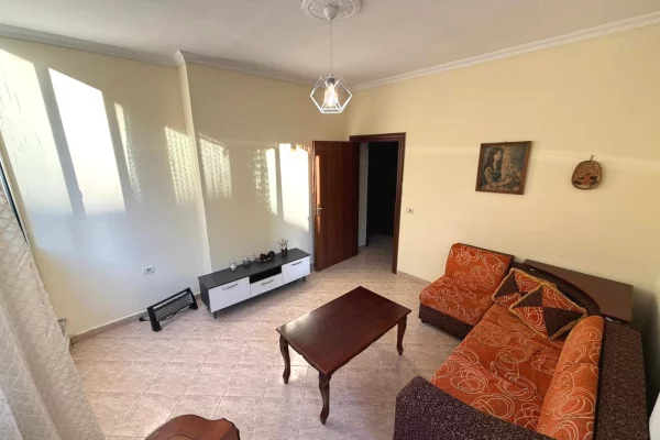 Shtepi me qera Apartament ne Durres, 2+1, Mobilimi E mobiluar, Pagesa 30,000  Leke.