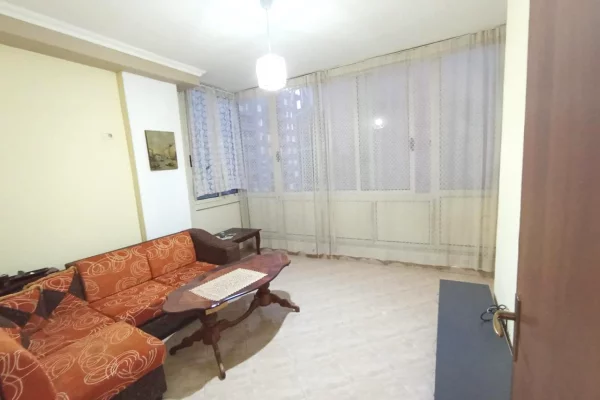 Shtepi me qera Apartament ne Durres, 2+1, Mobilimi E mobiluar, Pagesa 30,000  Leke.