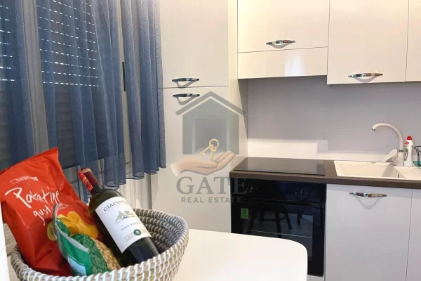 Shtepi ne shitje Apartament ne Durres, 1+1, Mobilimi E mobiluar, Pagesa 172,000  Euro.