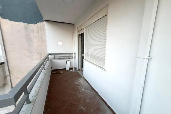 Shtepi ne shitje Apartament ne Durres, 1+1, Mobilimi Pjeserisht e mobiluar, Pagesa 78,000  Euro.
