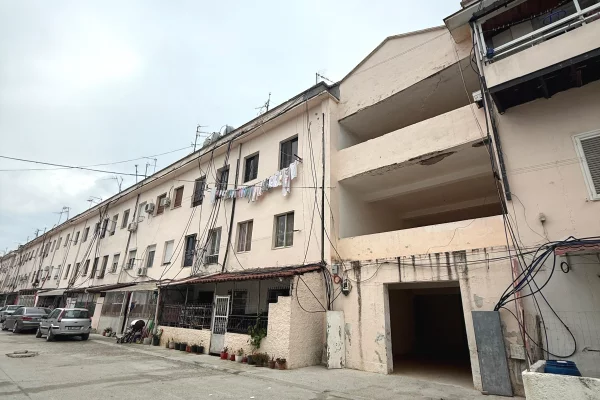 Shtepi ne shitje Apartament ne Durres, 1+1, Mobilimi Pjeserisht e mobiluar, Pagesa 42,000  Euro.