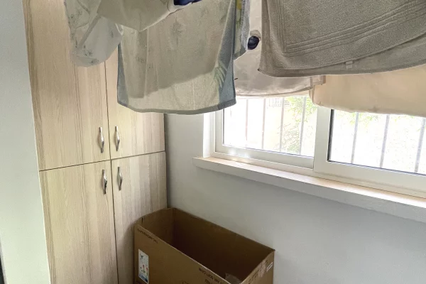 Shtepi me qera Apartament ne Durres, 1+1, Mobilimi E mobiluar, Pagesa 30,000  Leke.