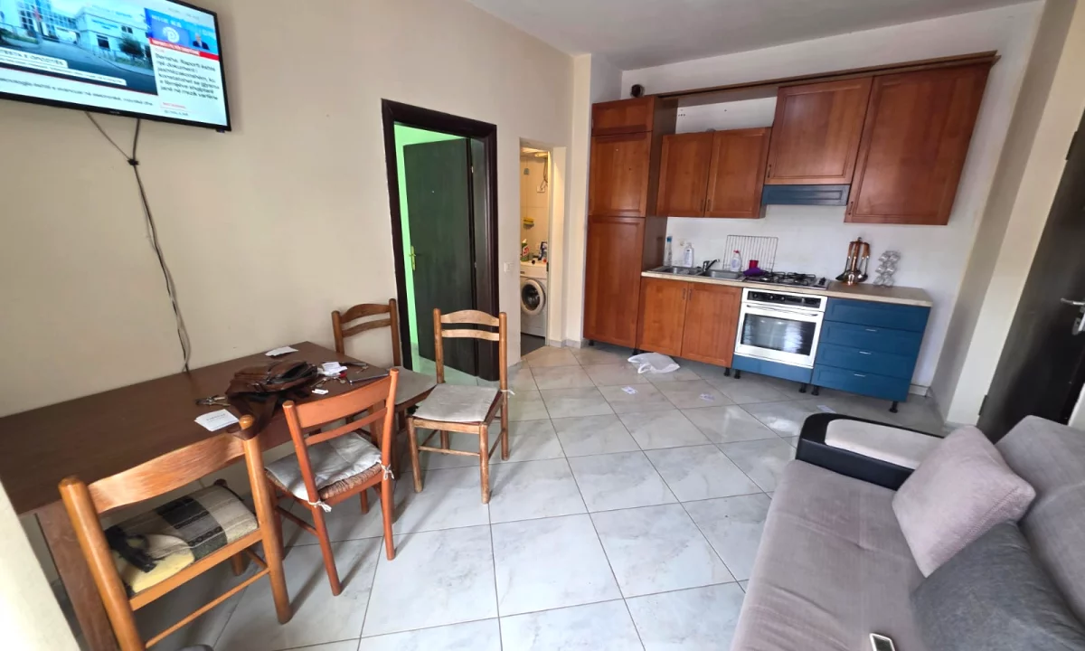 Shtepi ne shitje Apartament ne Durres, 1+1, Mobilimi E mobiluar, Pagesa 73,000  Euro.