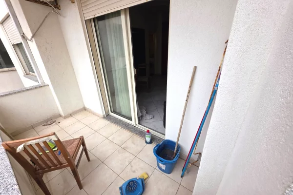 Shtepi ne shitje Apartament ne Durres, 1+1, Mobilimi E mobiluar, Pagesa 73,000  Euro.